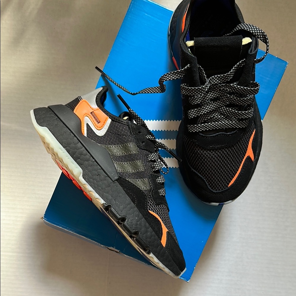 NIB Adidas Black Carbon Nite Jogger Sneakers